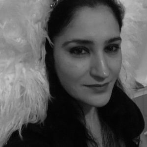 Meet your Posher, Feroza